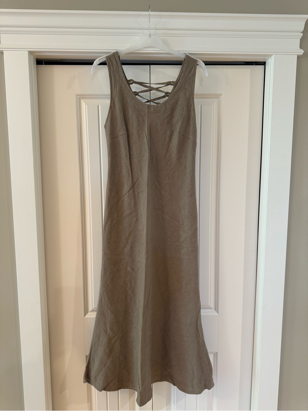 100% Linen❤️Taupe Maxi Dress with Crisscross Back PTP 19 length 53